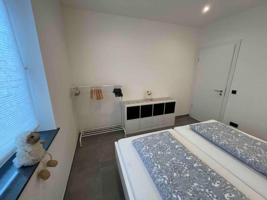 Gemuetliche, Topp Ausgestattete Ferienwohnung 반 외부 사진