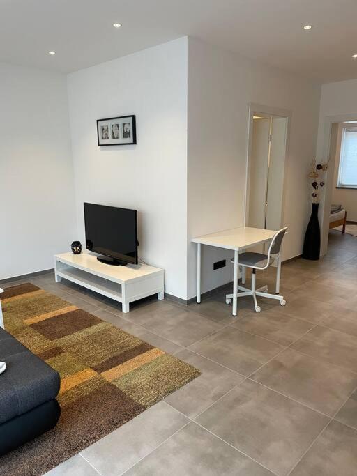 Gemuetliche, Topp Ausgestattete Ferienwohnung 반 외부 사진